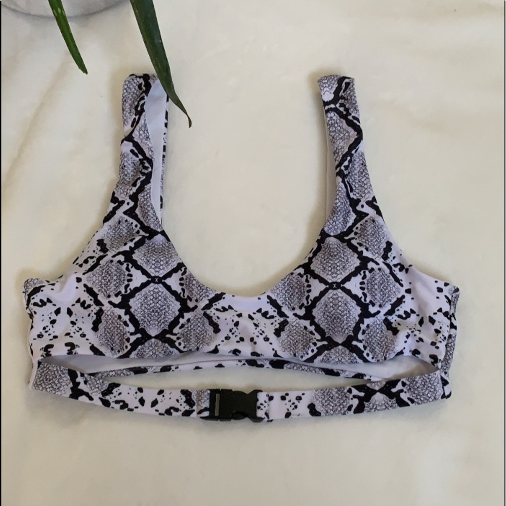 bikini top